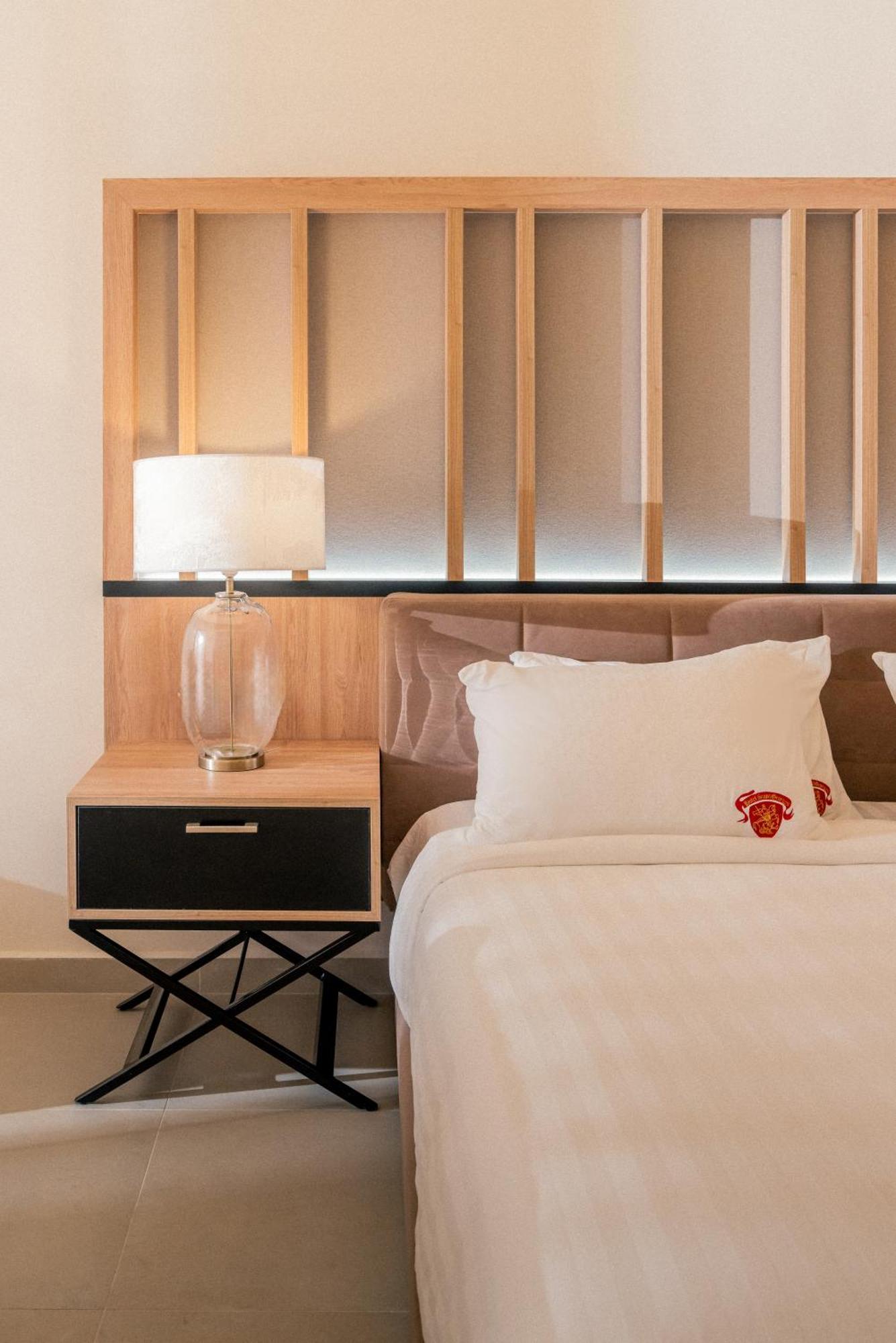 Hotel Saint Georges Beirut Al Marfa' Exterior photo