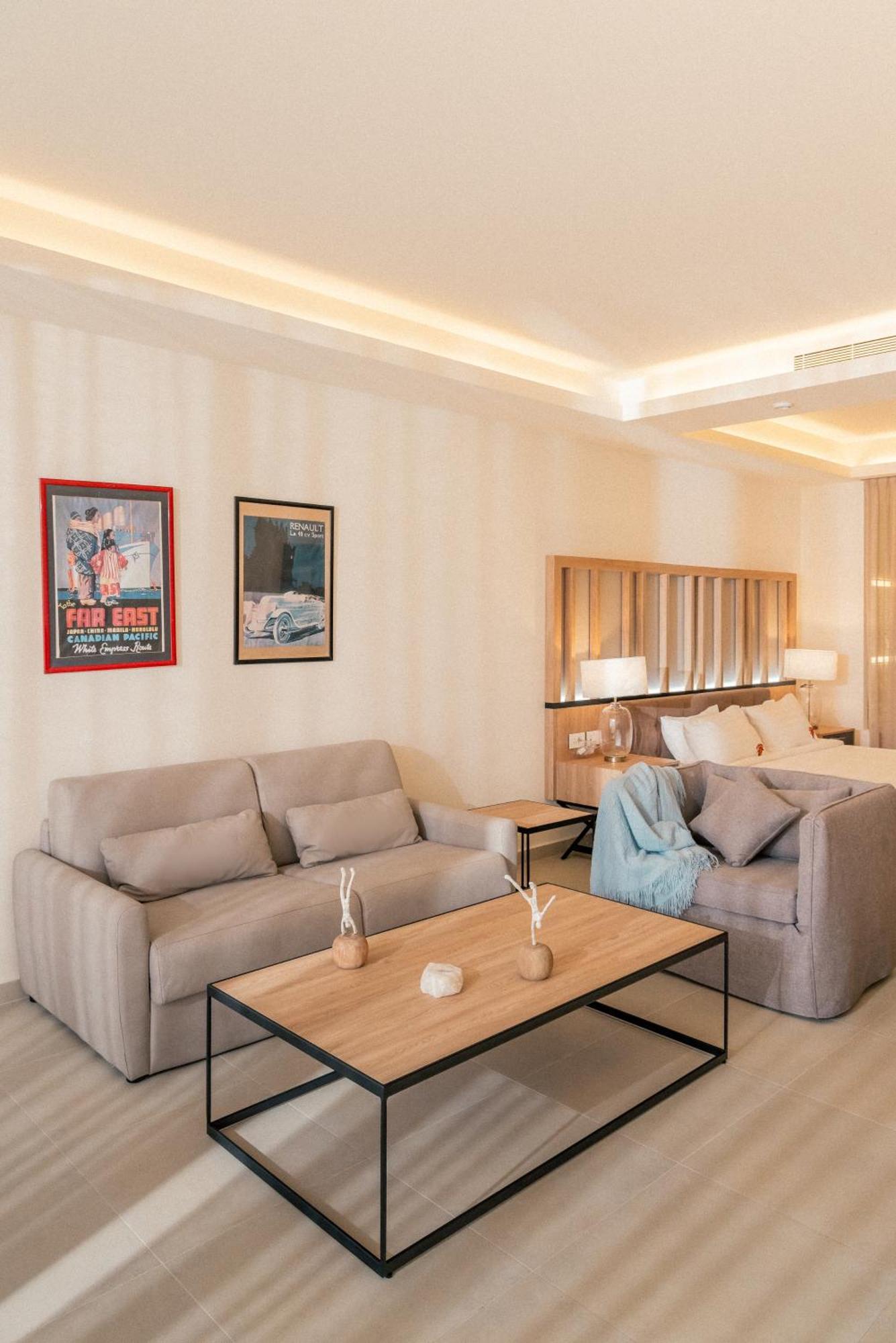 Hotel Saint Georges Beirut Al Marfa' Exterior photo